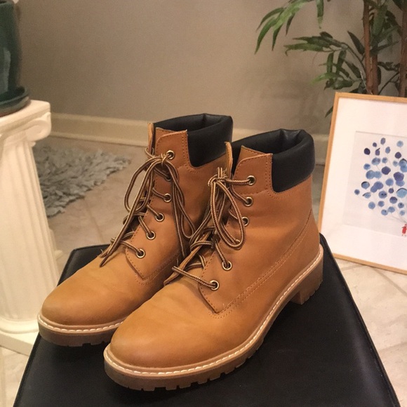 Brown/Black Lace Up Timberland-style Boots - Picture 6 of 6